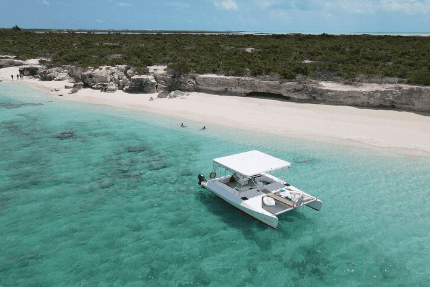 30ft Catamaran Charter in Turks and Caicos