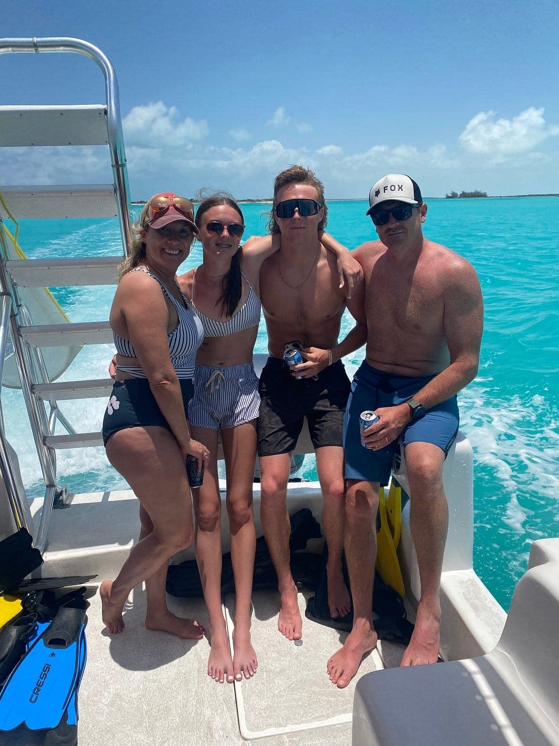 snorkel shipwreck iguana 2