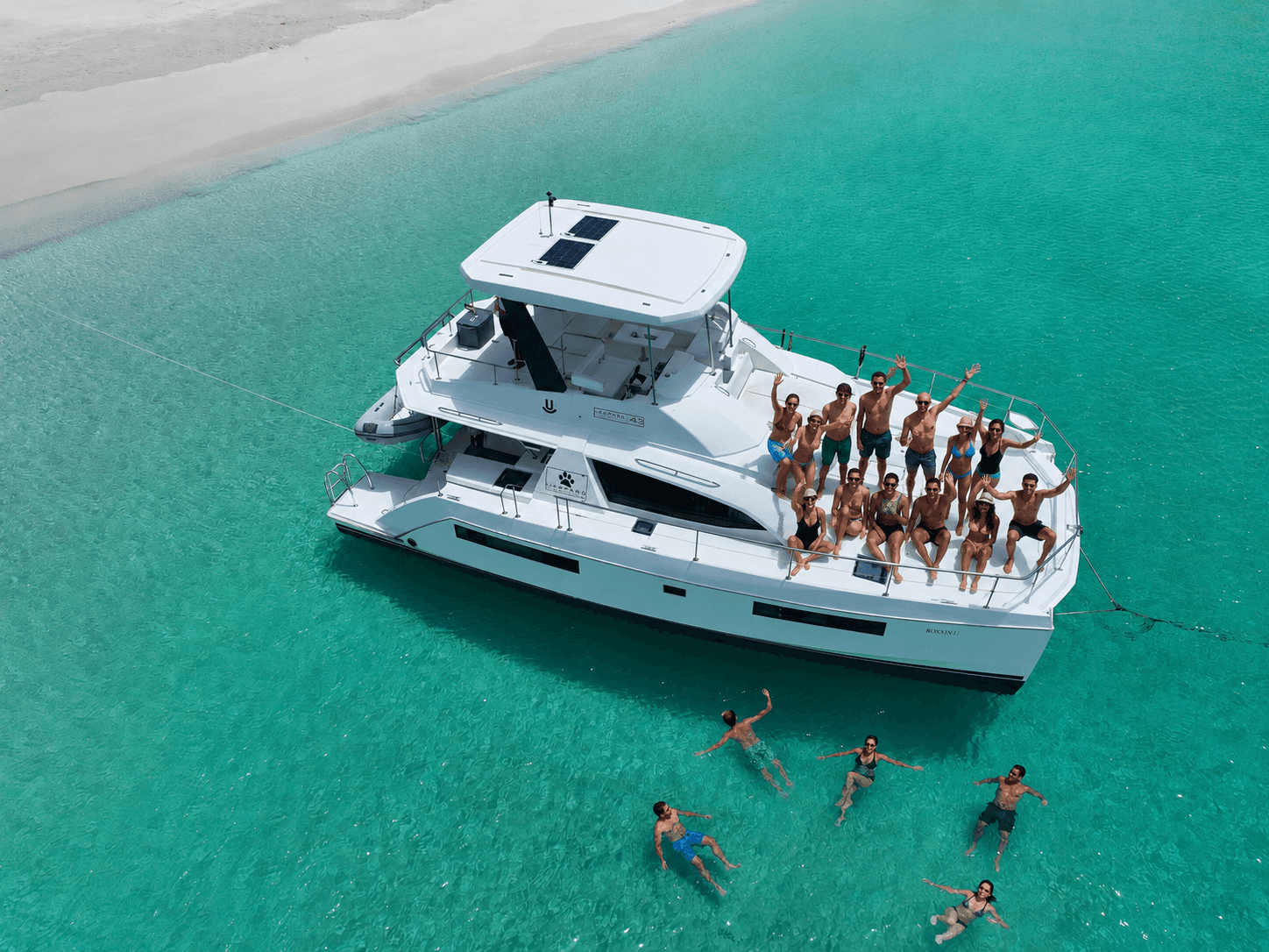 44' Luxury Catamaran Yacht — photo 2