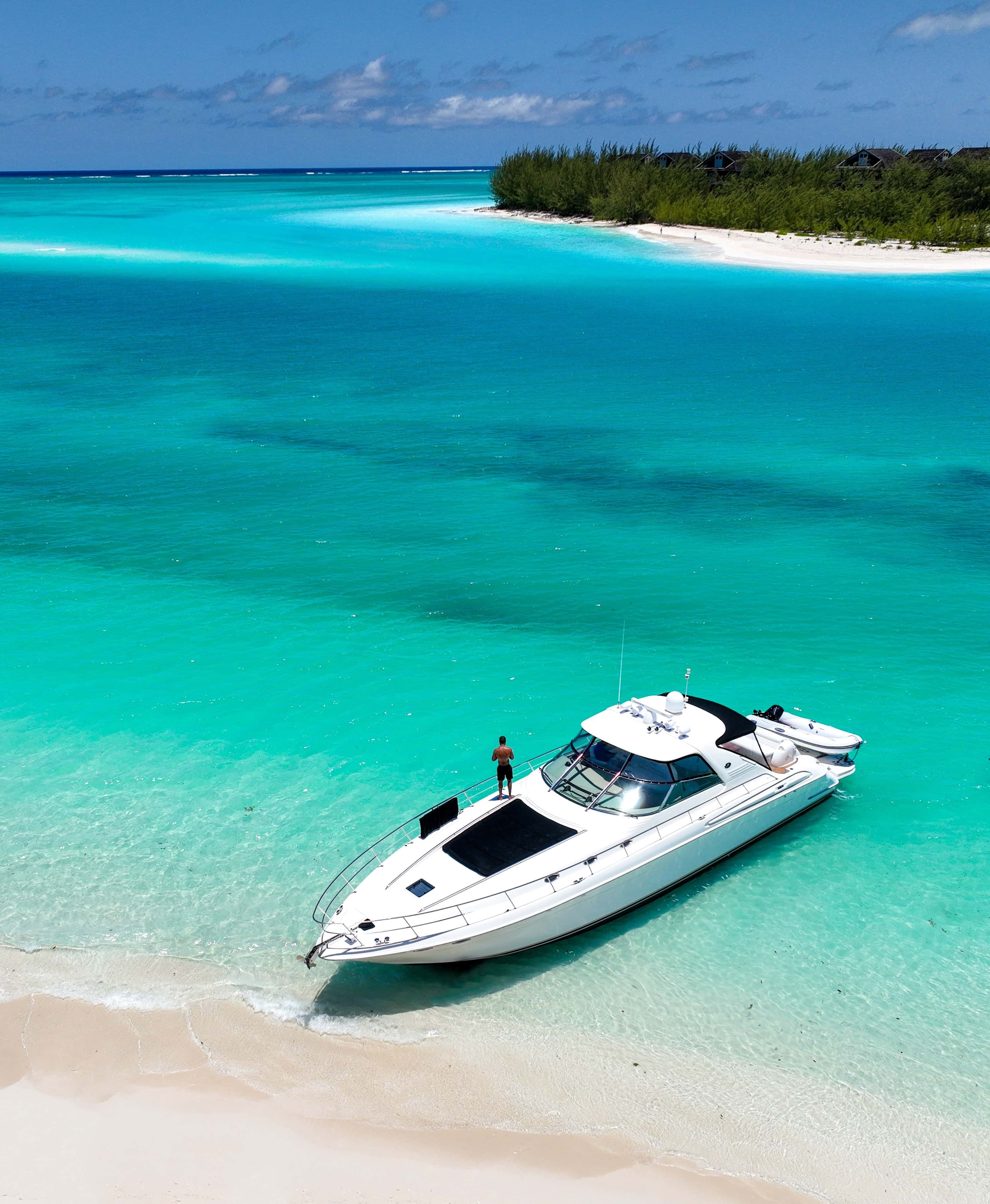 62ft Lux Yacht Charter — photo 2