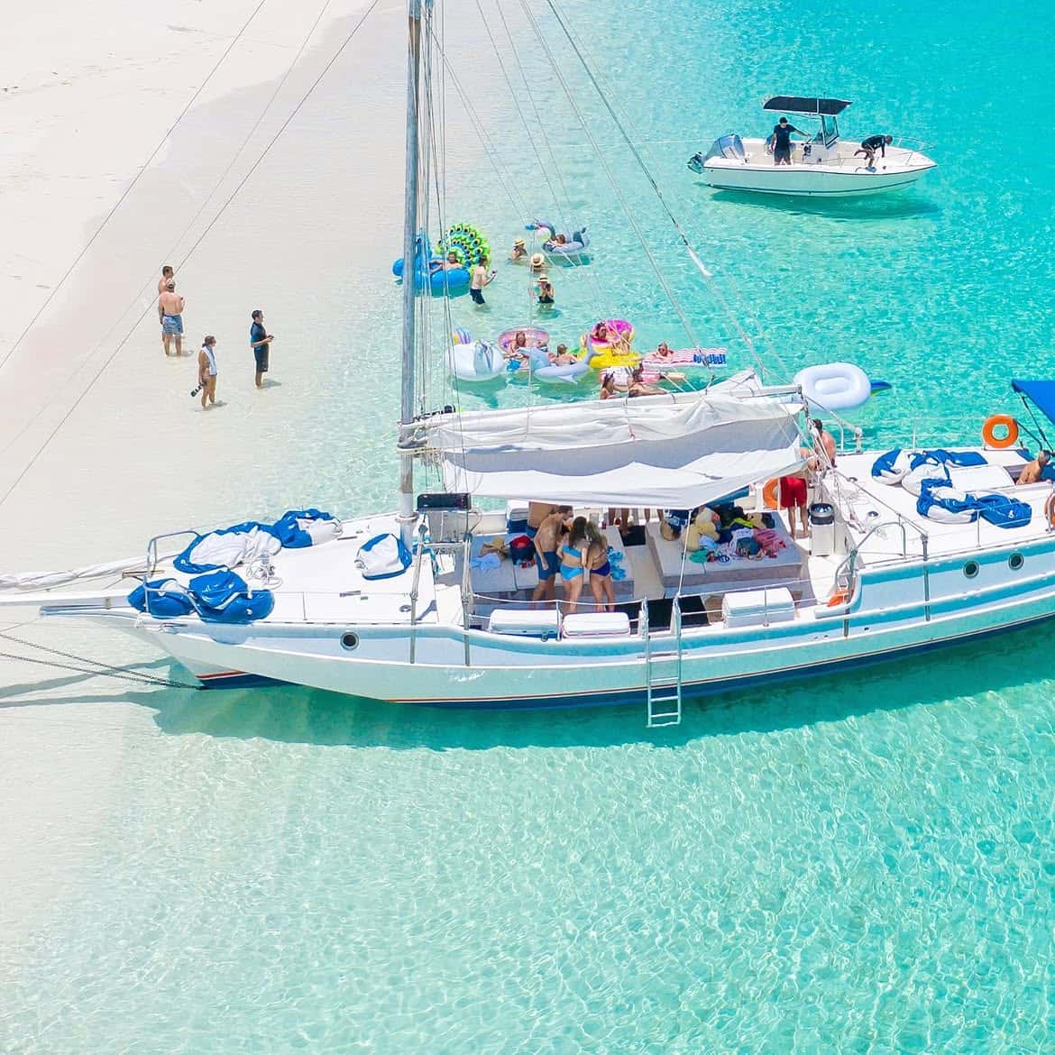 70ft Sailboat Charter — photo 2